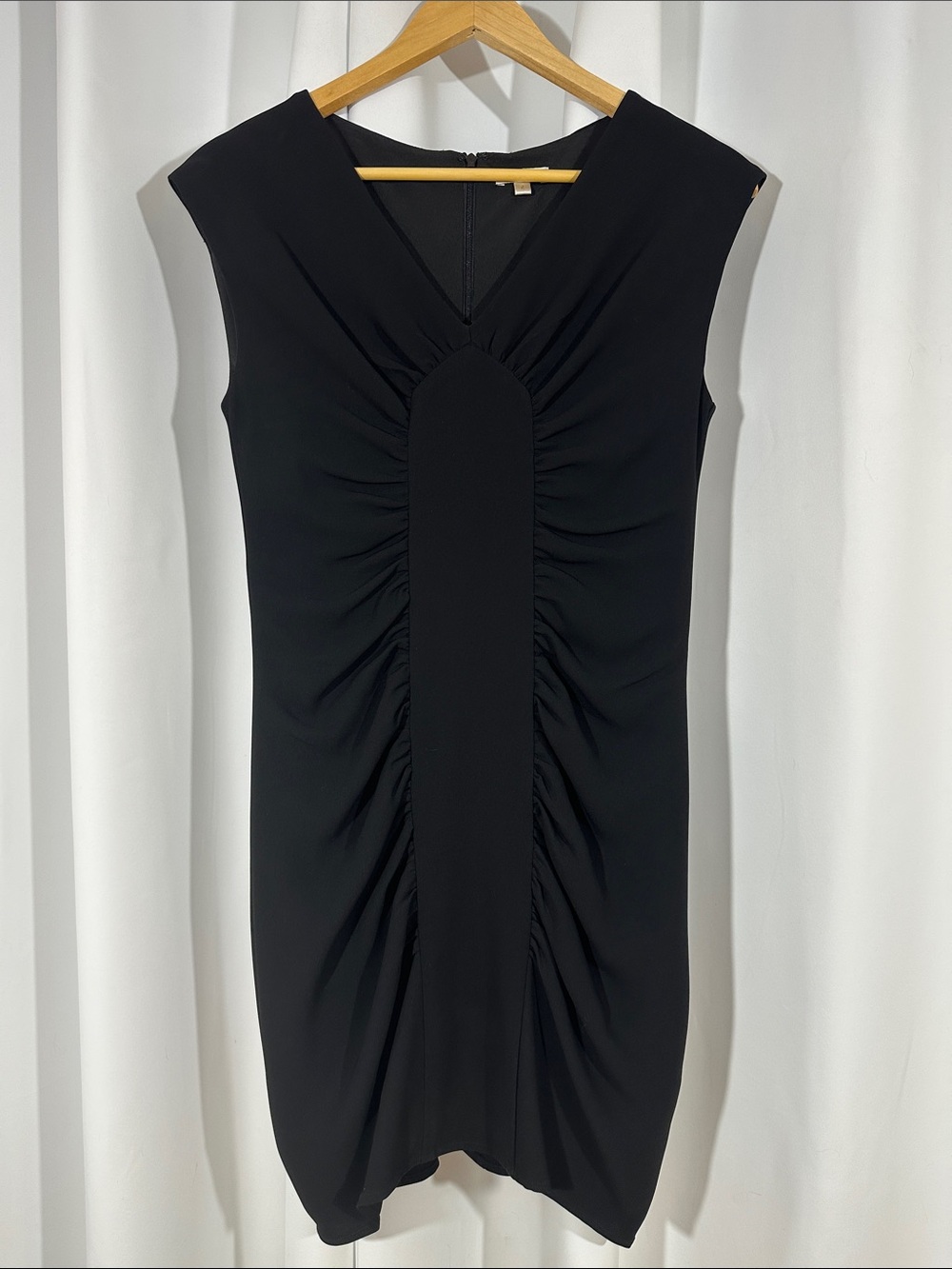 Shoshanna Black Ruched Sheath Dress Size 4 Designer Cocktail Little Black Dress